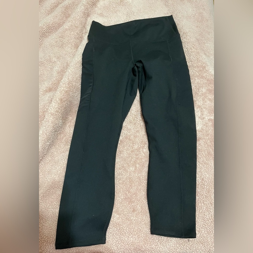 Fabletics Mila High Waisted NWT Cropped Leggings - Powerhold